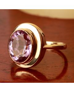 Pre-Owned Vintage 1969 9ct Gold Oval Amethyst Solitaire Ring