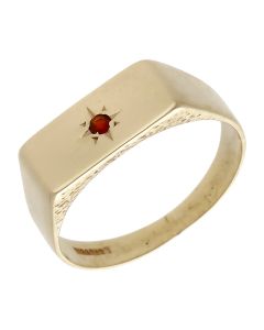 Pre-Owned 9ct Yellow Gold Garnet Set Rectangle Signet Ring