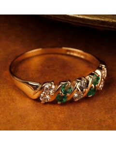 Pre-Owned Vintage 1988 9ct Gold Emerald & Cubic Zirconia Ring
