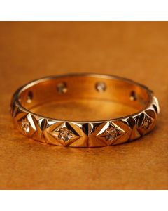 Pre-Owned Vintage 1975 9ct Gold Gemstone Set Full Band Ring