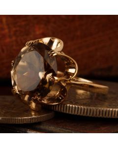 Pre-Owned Vintage 1981 9ct Yellow Gold Quartz Dress Ring