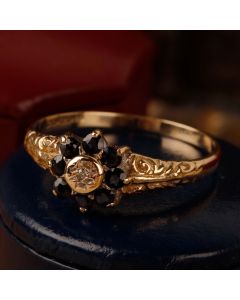 Pre-Owned Vintage 1975 9ct Gold Sapphire & Diamond Cluster Ring