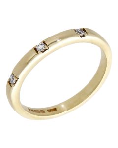Pre-Owned 9ct Yellow Gold Cubic Zirconia Trilogy Band Ring