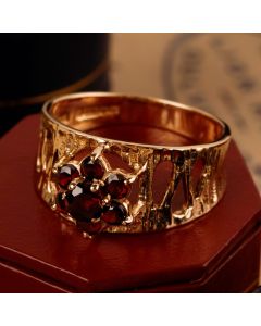 Pre-Owned Vintage 1972 9ct Gold Garnet Cluster Ring