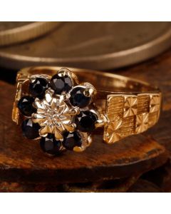 Pre-Owned Vintage 1978 9ct Sapphire & Diamond Cluster Ring