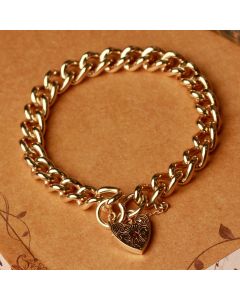 Pre-Owned Vintage 1977 9ct Gold Curb Link Padlock Bracelet