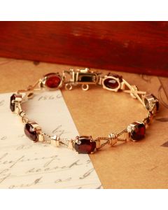 Pre-Owned Vintage 1975 9ct Gold Garnet Bow Link Bracelet