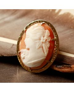 Pre-Owned Vintage 1978 9ct Yellow Gold Cameo Brooch
