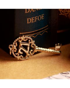 Pre-Owned Vintage 1970 9ct Yellow Gold Age 21 Key Pendant