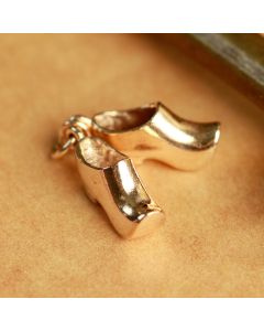 Pre-Owned Vintage 1969 9ct Yellow Gold Clogs Shoes Charm