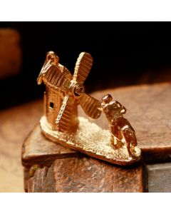 Pre-Owned Vintage 1972 9ct Yellow Gold Windmill Charm