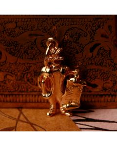 Pre-Owned Vintage 1957 9ct Yellow Gold Town Crier Charm