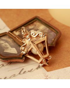 Pre-Owned Vintage 1966 9ct Yellow Gold Pearl Lamp Charm