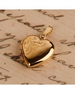 Pre-Owned Vinatage 1965 9ct Yellow Patterned Locket Pendant