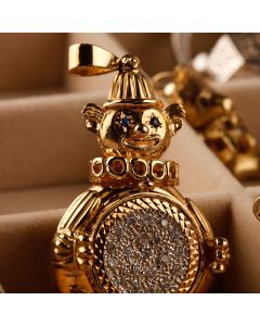 Pre-Owned 9ct Yellow Gold Cubic Zirconia Spinner Clown Pendant