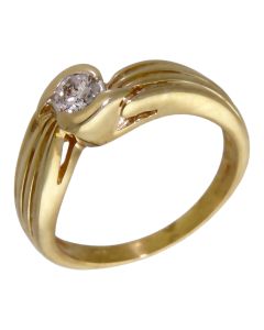 Pre-Owned 9ct Yellow Gold 0.23ct Diamond Solitaire Twist Ring