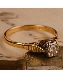 Pre-Owned Vintage 1973 18ct Yellow Gold Diamond Solitaire Ring