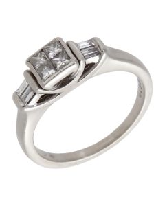 Pre-Owned 18ct White Gold 0.33ct Mixed Cut Diamond Cluster Ring