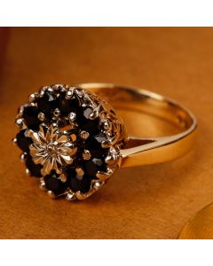 Pre-Owned Vintage 1979 9ct Gold Sapphire & Diamond Cluster Ring