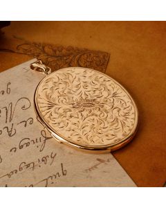 Pre-Owned Vintage 1965 9ct Gold Large Oval Locket Pendant