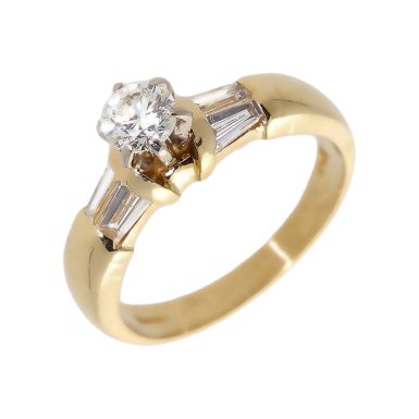 Pre-Owned 14ct Yellow Gold Diamond Solitaire & Shoulders Ring
