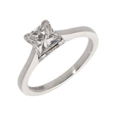 Pre-Owned Platinum 1.10ct Princess Cut Diamond Solitaire Ring