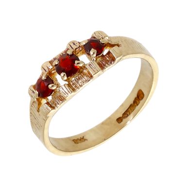 Pre-Owned 9ct Yellow Gold Garnet Trilogy Dress Ring