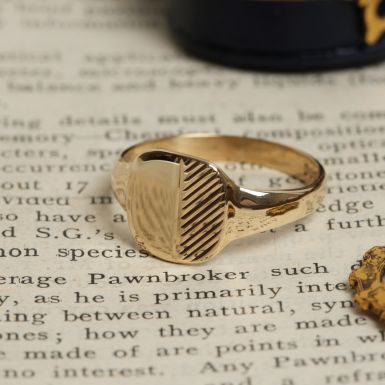 Pre-Owned Vintage 1973 9ct Gold Half Patterned Signet Ring