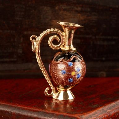 Pre-Owned Vintage 1965 9ct Yellow Gold Vase Charm
