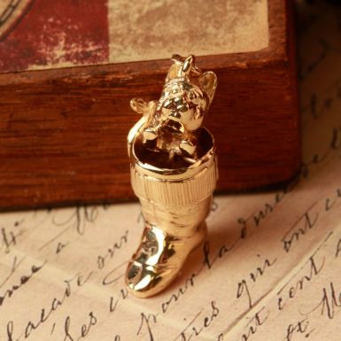 Pre-Owned Vintage 1967 9ct Yellow Gold Dick Whittington Cat Charm