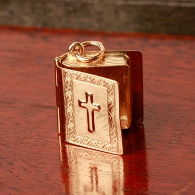Pre-Owned Vintage 1965 9ct Yellow Gold Bible Charm