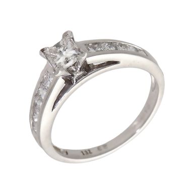Pre-Owned 18ct White Gold Princess Cut Diamond Solitaire Ring