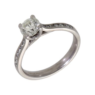 Pre-Owned 18ct Gold 0.86ct Diamond Solitaire & Shoulders Ring