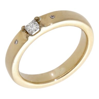 Pre-Owned 9ct Gold Princess Cut Diamond Solitaire Band Ring