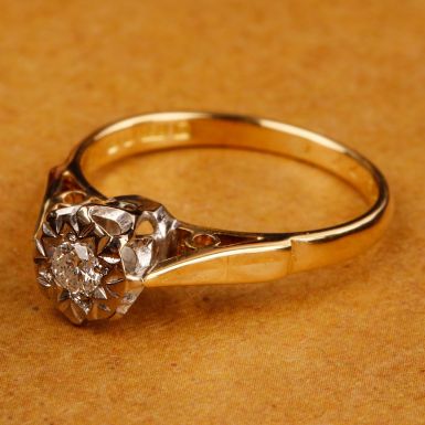 Pre-Owned Vintage 1976 18ct Gold Diamond Solitaire Ring