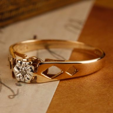 Pre-Owned Vintage 9ct Yellow Gold Diamond Solitaire Ring