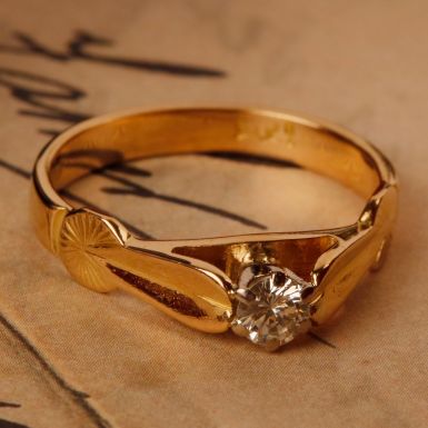 Pre-Owned Vintage 1981 18ct Yellow Gold Diamond Solitaire Ring