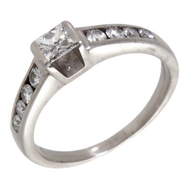 Pre-Owned 18ct Gold 0.50ct Diamond Solitaire & Shoulders Ring