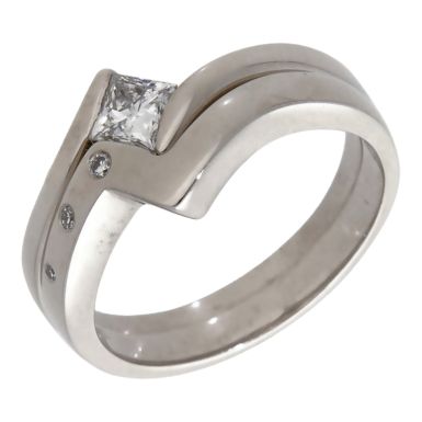 Pre-Owned 18ct Gold 0.33ct Princess Cut Diamond Twist Ring Set