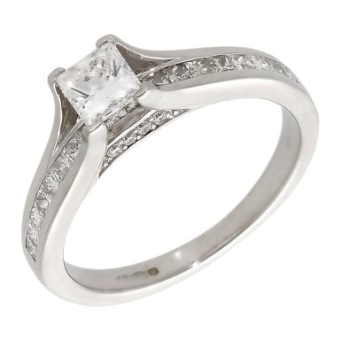 Pre-Owned Platinum Princess Cut IGI Diamond Solitaire Ring