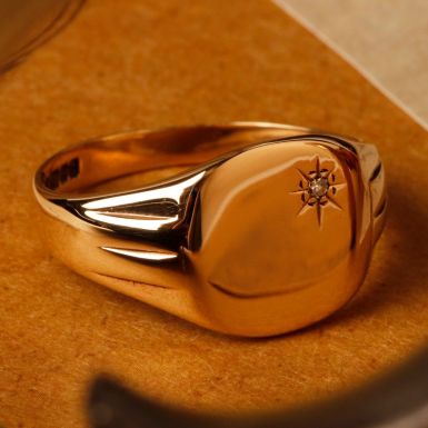 Pre-Owned Vintage 1978 9ct Yellow Gold Diamond Set Signet Ring