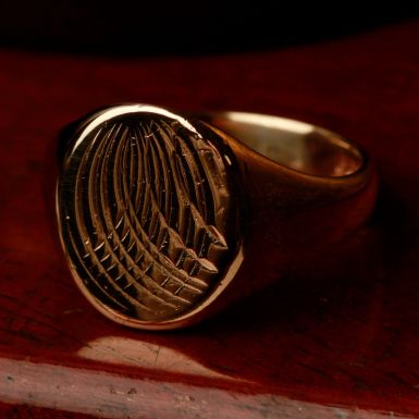 Pre-Owned Vintage 1976 9ct Yellow Gold Patterned Signet Ring