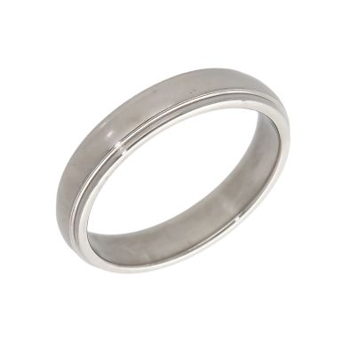 Pre-Owned Platinum 4mm Edged Wedding Band Ring
