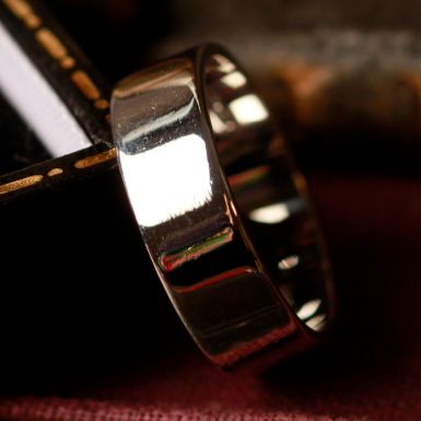 Pre-Owned Vintage 1976 18ct White Gold 6mm Wedding Ring