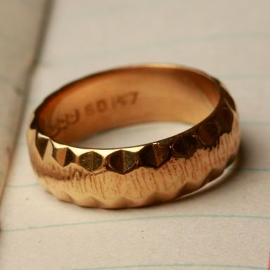 Pre-Owned Vintage 1970 22ct Gold 5mm Wide Faceted Band Ring