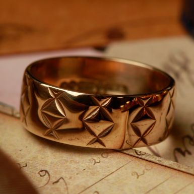 Pre-Owned Vintage 1965 9ct Gold Star Engraved Wedding Ring