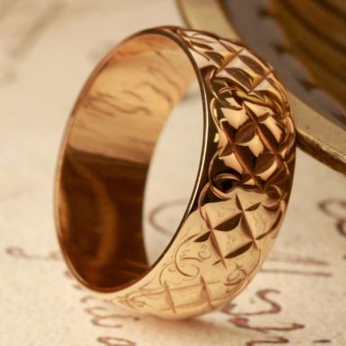 Pre-Owned Vintage 1969 9ct Gold Engraved 7mm Wedding Ring