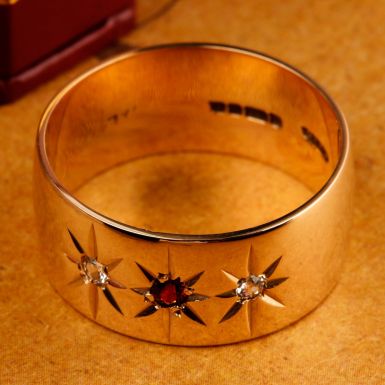 Pre-Owned Vintage 1979 9ct Garnet & Spinel 10mm Band Ring