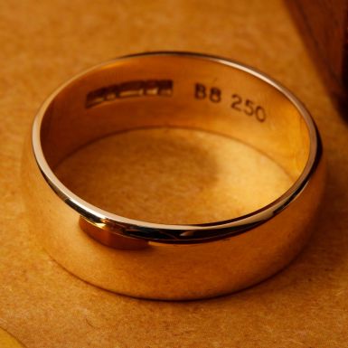 Pre-Owned Vintage 1973 9ct Yellow Gold 7mm Wedding Ring