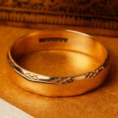 Pre-Owned Vintage 1983 9ct Gold Patterned Edge Wedding Ring